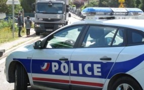 V hiši v Franciji odkrili trupla petih dojenčkov