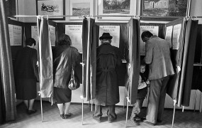 Mineva 25 let od prvih demokratičnih volitev
