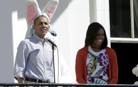 Barack in Michelle Obama lani plačala 93.000 dolarjev davkov