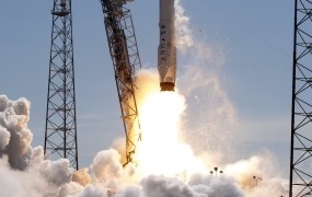 Raketi podjetja SpaceX spodletel poskus pristanka na Zemlji