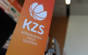 Blamaža za slovensko košarko: sodniki stavkajo, košarkarska tekmovanja so prestavljena