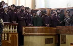 Ženske pravice v Afganistanu: 49 obtoženim sodijo za linč ženske