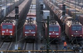 Stavka na nemških železnicah se širi na potniški promet