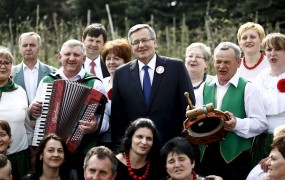 Poljaki volijo novega predsednika države