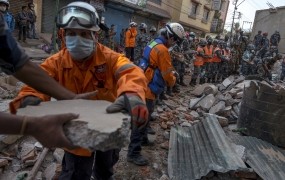 Torkov potres v Nepalu je zahteval več kot 80 žrtev