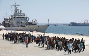 EU pripravlja operacijo za boj proti tihotapcem v Sredozemlju