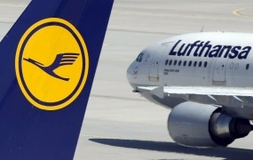 Lufthansa razmišlja o nenapovedanih zdravniških pregledih pilotov