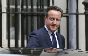 Cameron člane svoje vlade svari, naj ne podpirajo izstopa iz EU