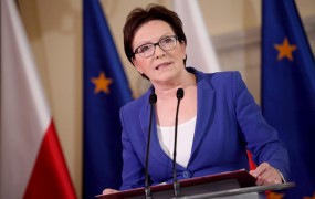 Prisluškovalna afera na Poljskem odnesla tri ministre in predsednika parlamenta