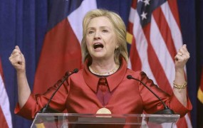 Hillary Clinton v soboto v New Yorku s prvim velikim zborovanjem kampanje
