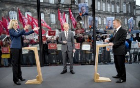 Oblast: Na Danskem parlamentarne volitve z negotovim izidom