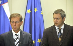 Židana je odhod Dobovška razveselil, saj naj Cerar SD ne bi več upal naganjati iz koalicije