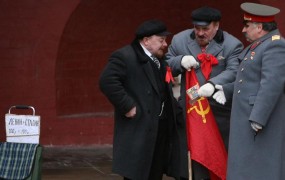Moskva: Stalin napadel "izdajalskega" Lenina