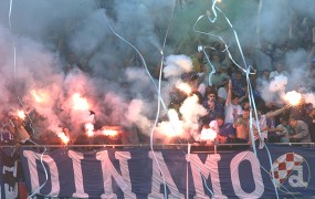 Zagrebški Dinamo zaradi svojih navijačev pridno nabira kazni