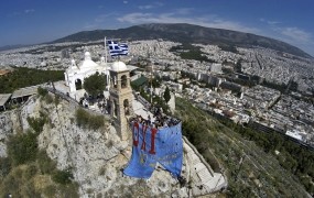 Študija IMF: Grčija bi potrebovala 30-letni moratorij na evropski dolg