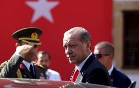 Erdogan grozi  kurdskim skrajnežem in džihadistom IS