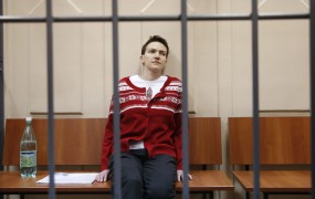 V Donecku se začenja sojenje zaprti ukrajinski pilotki Nadji Savčenko