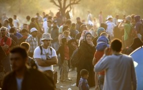 Makedonija je razglasila izredne razmere zaradi navala migrantov
