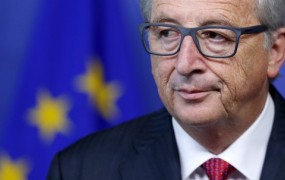 Juncker na srečanju s Porošenkom napovedal skorajšnjo odpravo vizumov za Ukrajince