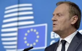 Tusk spodbuja Zagreb in Ljubljano h konsenzu glede reševanja spora o meji