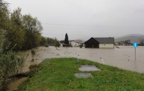 Vlada v tožbo zoper Verbund zaradi škode po poplavah