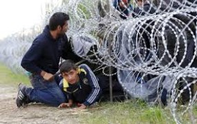 Na Madžarskem iz begunskega centra pobegnilo okoli 300 migrantov
