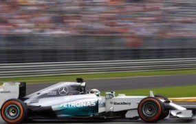 Brez kazni za Mercedes, Hamilton ostaja zmagovalec Monze