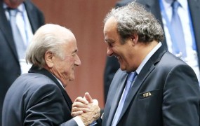 Blatterju in Platiniju grozi prepoved opravljanja vseh funkcij v nogometu