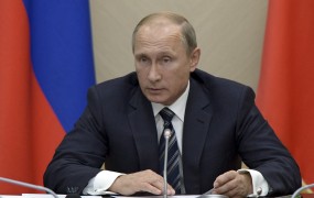 Putin: Džihadiste je treba uničiti, preden bodo "prišli k nam"
