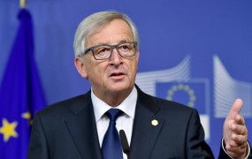 Juncker pisal Cerarju in Milanoviću ter podprl nadaljevanje dela arbitražnega sodišča