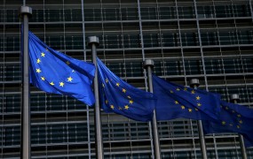 Evropska komisija Sloveniji predlaga nadaljnji umik države iz gospodarstva