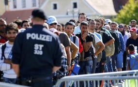 Avstrija bo na meji s Slovenijo okrepila nadzor