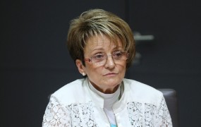 Nekdanja ministrica Setnikar Cankarjeva izgubila tožbo proti KPK