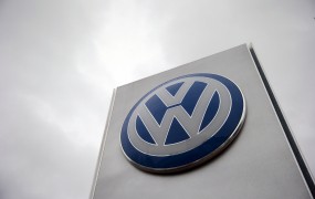 Volkswagen si v ZDA s po 1000 dolarji kupuje zaupanje lastnikov Volkswagnovih vozil