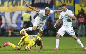 Slovenski nogometaši bodo Euro 2016 le gledali na televiziji