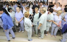 Fides pripravljen na večtedensko stavko zdravnikov in zobozdravnikov