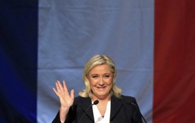 Rekorden uspeh Nacionalne fronte na regionalnih volitvah v Franciji 
