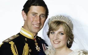 Britanci se spominjajo smrti princese Diane in postrani gledajo princa Charlesa