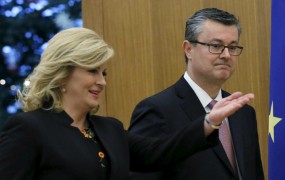 Hrvaška le dobila mandatarja: Grabar-Kitarovićeva zaupala mandat za sestavo vlade Oreškoviću
