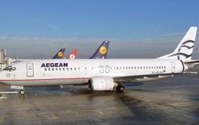 Izraelski potniki zahtevali, da Arabca zapustita letalo grške družbe