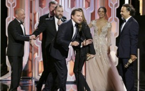Zlati globusi: Povratnik z Leonardom DiCapriom veliki zmagovalec med dramami