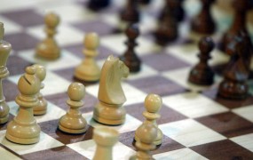 Savdski veliki mufti s fatvo proti šahu: "Hudičevo delo"
