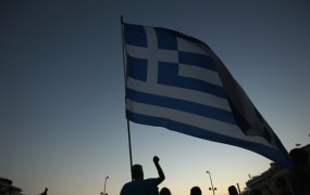 Grčiji grozijo z izključitvijo iz schengna, v Atenah jezni zaradi "laži" in očitkov