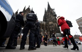 Kölnski karneval varuje kar 2500 policistov