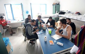 Že aprila bo v Slovenijo premeščenih prvih 40 prosilcev za azil
