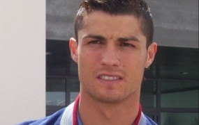 Cristiano Ronaldo bo spet najel mamo za drugega otroka
