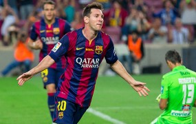 Messi namesto miru v gledališču dočakal vzklike in objemanje