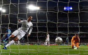 Ronaldo povečal prednost pred Messijem