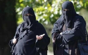 V Mosulu pokol 250 žensk, ki niso hotele biti spolne sužnje džihadistom IS