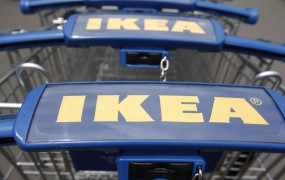 To nas čaka: kupci v Ikei so se stepli zaradi nakupovalnih vozičkov